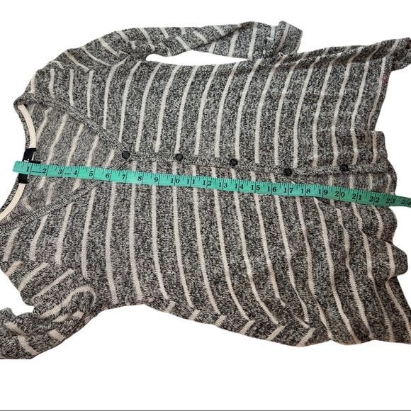 Forever 21 Striped Asymmetrical Button Cardigan size L - Picture 14 of 15